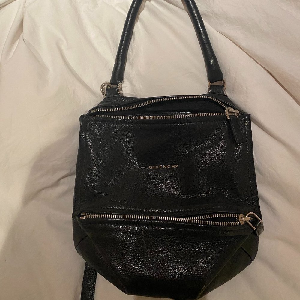 GIVENCHY MEDIUM SIZED SUGAR PANDORA BAG